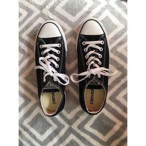Converse All Stars - Size 9